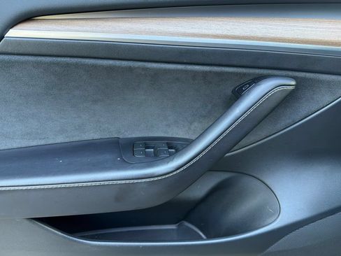 Used 2023 Tesla Model 3 Standard Range RWD image 11