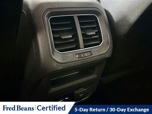 Used 2018 Volkswagen Tiguan SE image 25