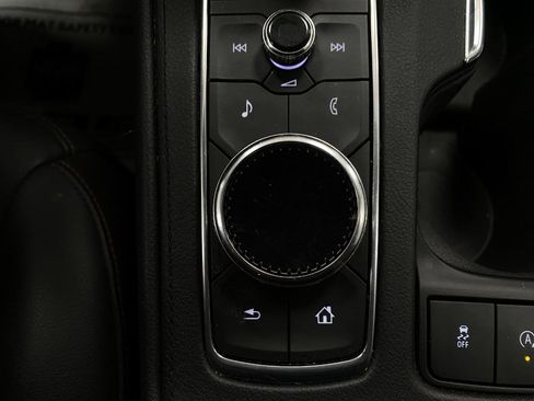 Used 2019 Cadillac XT4 Sport image 26