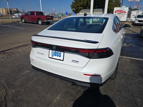 Certified 2025 Honda Accord Sport image 5