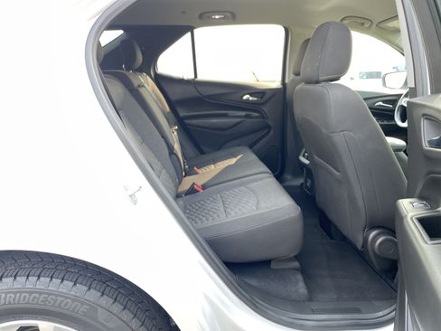 Used 2020 Chevrolet Equinox LT FWD image 23