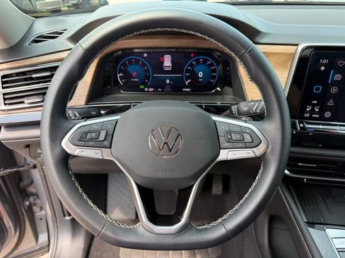 Used 2026 Volkswagen Atlas SE AWD/4WD image 14