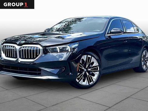 Used 2024 BMW 530i w/ Premium Package RWD image 1