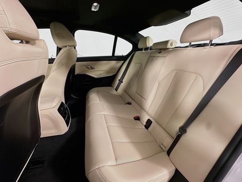 Used 2025 BMW 330i Sedan w/ Convenience Package image 25