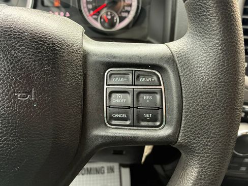 Used 2018 RAM 1500 Express AWD/4WD image 21