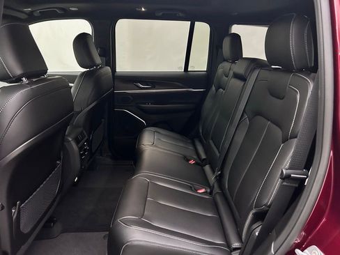 New 2026 Jeep Grand Cherokee Limited w/ Limited Altitude Package AWD/4WD image 14