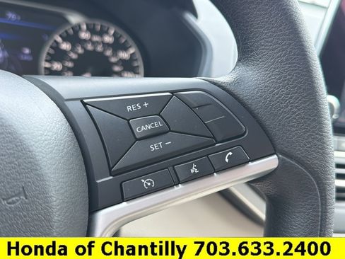 Used 2021 Nissan Altima 2.5 SV AWD/4WD image 13