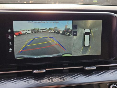 Used 2022 Kia Carnival SX Prestige FWD image 31