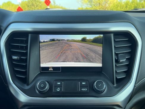 Used 2023 GMC Acadia SLT w/ LPO, Floor Liner Package image 29