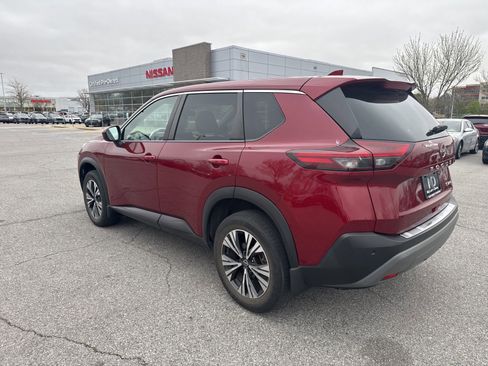 Used 2023 Nissan Rogue SV image 7