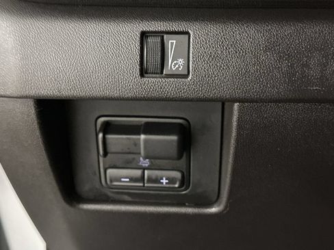 Used 2024 Chevrolet Colorado Trail Boss w/ Technology Package AWD/4WD image 59