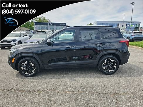 Used 2025 Kia Seltos S image 1