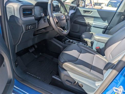 Used 2025 Ford Maverick Lobo image 11