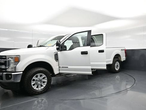 Used 2021 Ford F250 XLT w/ XLT Value Package AWD/4WD image 28