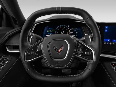 Used 2022 Chevrolet Corvette Stingray Premium Conv w/ Z51 Performance Package image 8