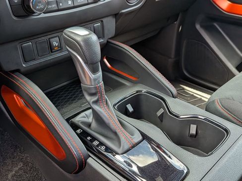 Used 2025 Nissan Frontier Pro-X RWD image 19