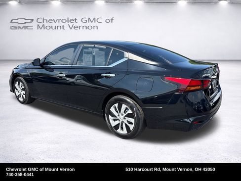 Used 2022 Nissan Altima 2.5 S FWD image 3