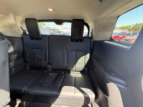 Used 2023 INFINITI QX60 Sensory w/ Vision Package AWD/4WD image 24