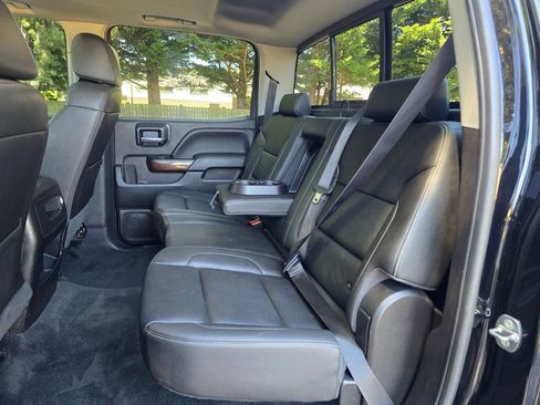 Used 2018 GMC Sierra 1500 SLT AWD/4WD image 25