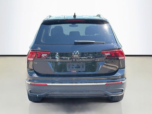 Used 2023 Volkswagen Tiguan SE FWD image 6