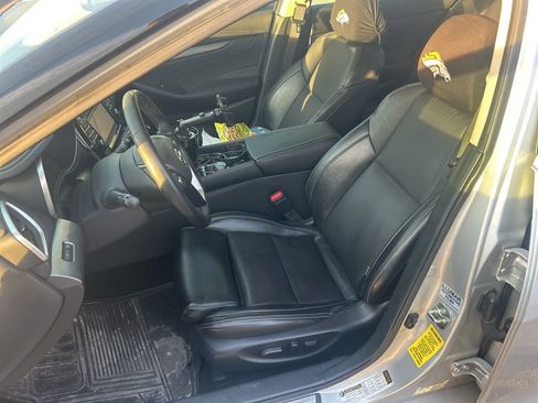 Used 2017 Nissan Maxima 3.5 SV image 4