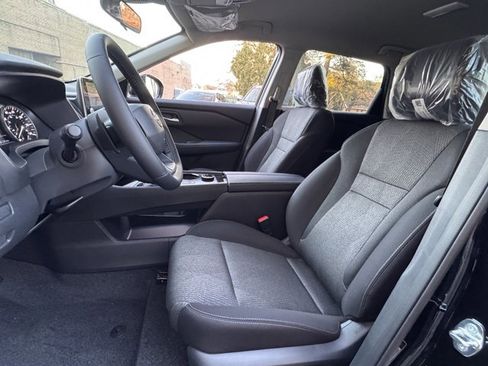 New 2026 Nissan Rogue SV w/ Cold Weather Package image 24