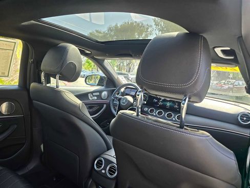 Used 2022 Mercedes-Benz E 350 Sedan image 15