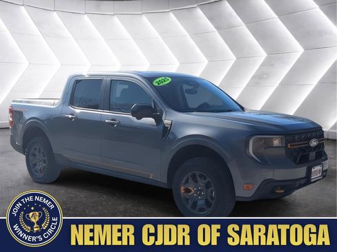 Used 2025 Ford Maverick Tremor AWD/4WD image 1