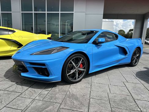 Certified 2022 Chevrolet Corvette Stingray Premium Cpe w/ Z51 Performance Package RWD image 3