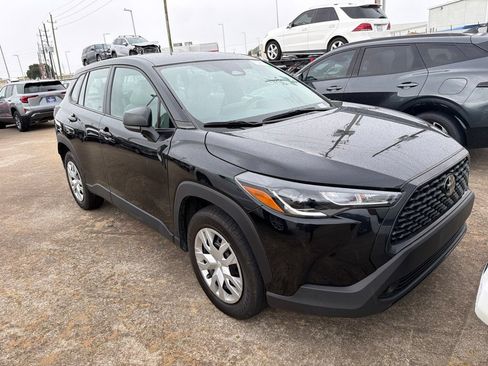 Used 2024 Toyota Corolla Cross L AWD/4WD image 6