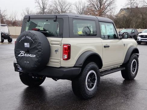New 2025 Ford Bronco 2-Door w/ Sasquatch Package image 3