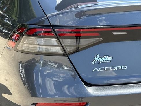 Used 2025 Honda Accord LX image 7