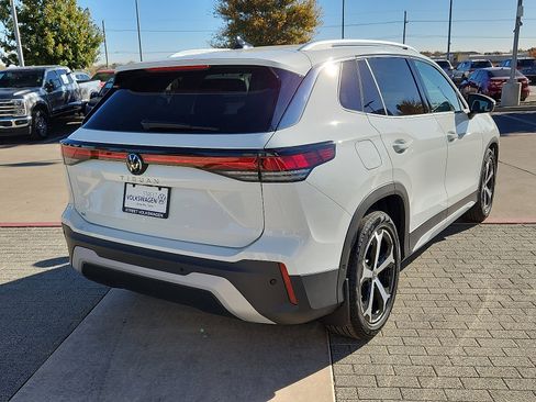 New 2026 Volkswagen Tiguan SE FWD image 5