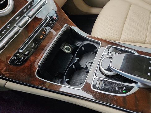 Used 2018 Mercedes-Benz GLC 300 image 20