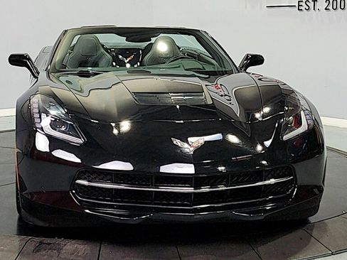 Used 2014 Chevrolet Corvette Stingray w/ 2LT Preferred Equipment Group image 2