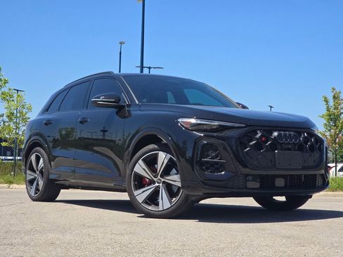Used 2025 Audi SQ5 Premium Plus AWD/4WD image 1