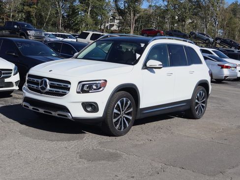 Certified 2022 Mercedes-Benz GLB 250 4MATIC w/ Premium Package Lite image 7