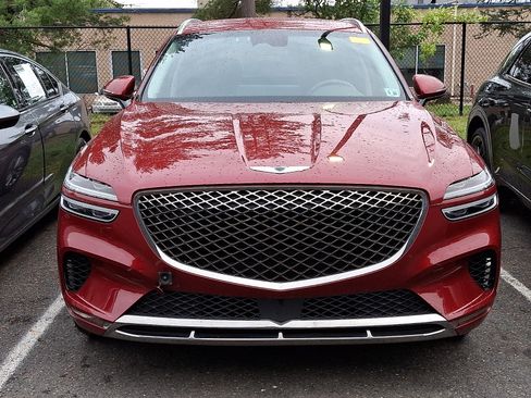 Used 2023 Genesis GV70 2.5T w/ Cargo Package AWD/4WD image 3