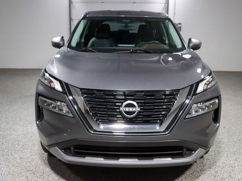 Used 2022 Nissan Rogue SV FWD image 4