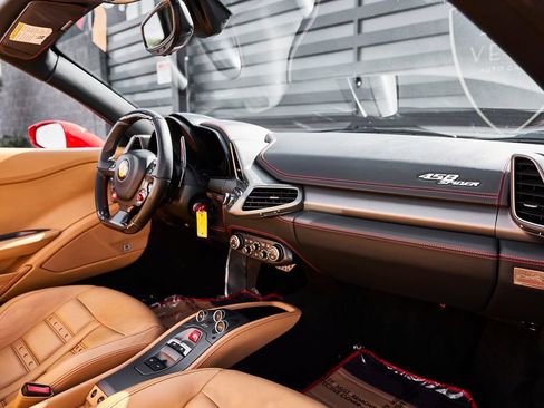 Used 2012 Ferrari 458 Spider RWD image 40
