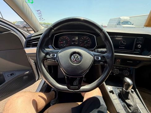 Used 2019 Volkswagen Jetta SE FWD image 12
