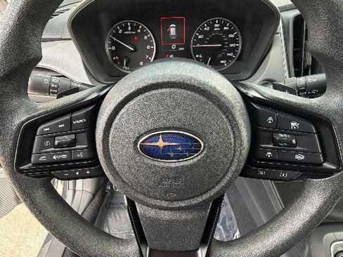 Used 2024 Subaru Crosstrek 2.0i Premium AWD/4WD image 18