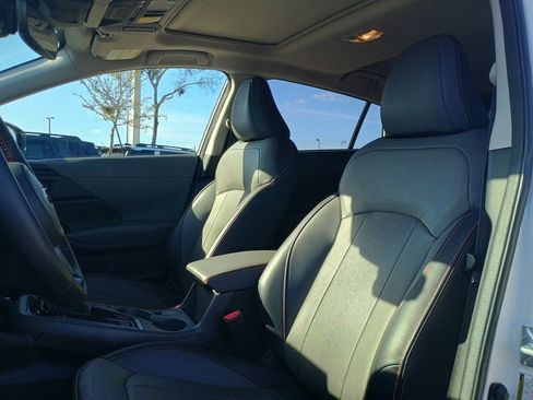 Certified 2024 Subaru Crosstrek 2.5i Limited w/ Crosstrek Mirror Package image 14