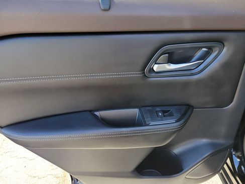 Used 2023 Nissan Rogue SV w/ SV Premium B Package image 14