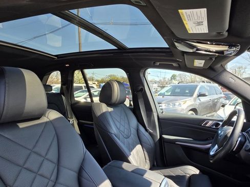 Used 2023 BMW X5 xDrive40i w/ Premium Package AWD/4WD image 43