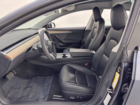 Used 2021 Tesla Model 3 Standard Range Plus image 16