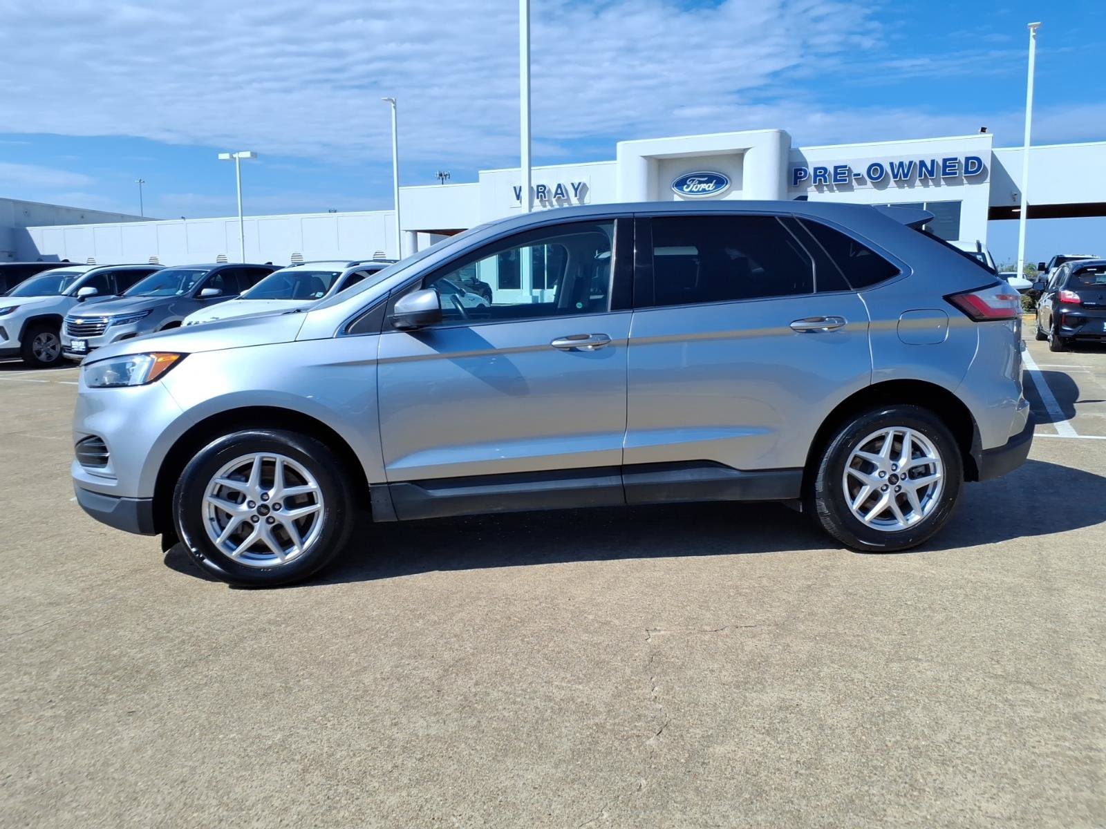 Used 2024 Ford Edge SEL AWD/4WD image 2