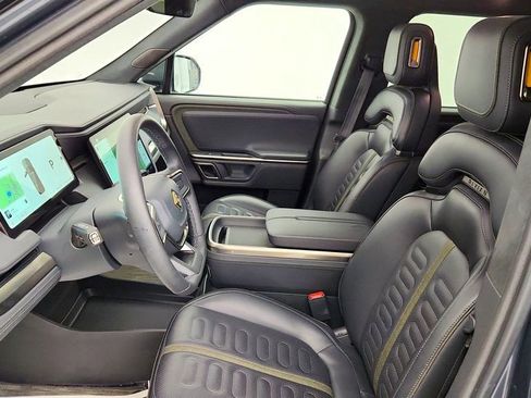 Used 2024 Rivian R1S Adventure AWD/4WD image 21