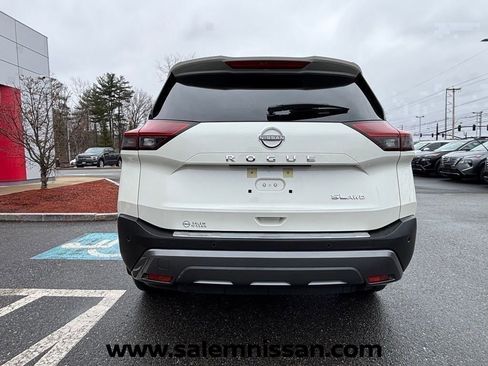 Certified 2023 Nissan Rogue SL w/ SL Premium Package AWD/4WD image 17