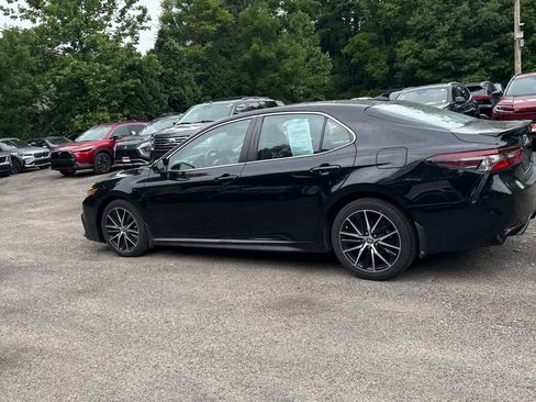 Certified 2023 Toyota Camry SE w/ Cold Weather Package AWD/4WD image 10